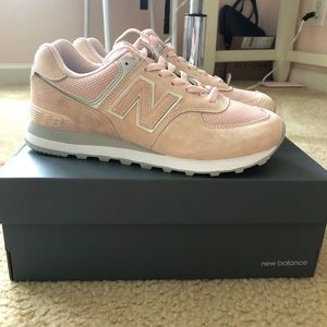 New Balance 574 Salmon Pink Size 8